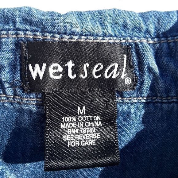 Wet Seal Chambray top - Picture 10 of 10